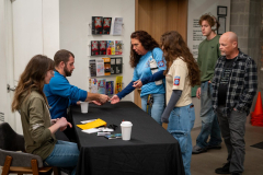 241109_foxhole_sld-04240